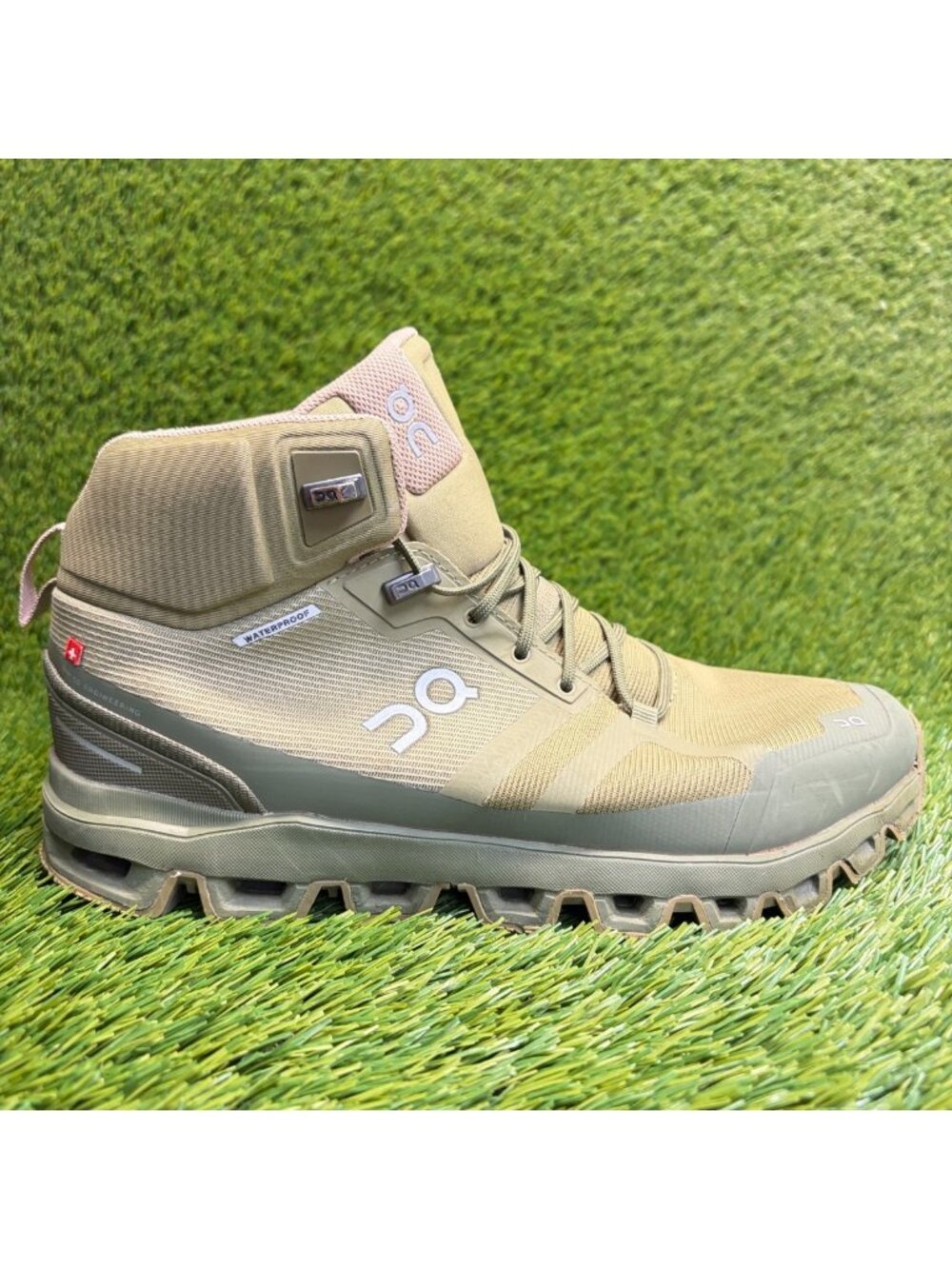 On Cloudrock Womens Size 9 Olive Green Outdoor Waterproof Lace Up Hiking Boots